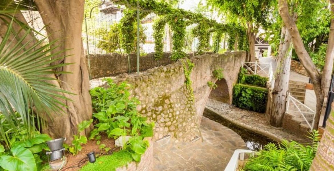 Роскошный люкс в аренду в отеле Puente Romano Marbella
