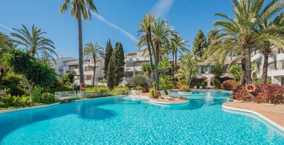Квартира в аренду в Пуэнте Романо II Nobu Hotel