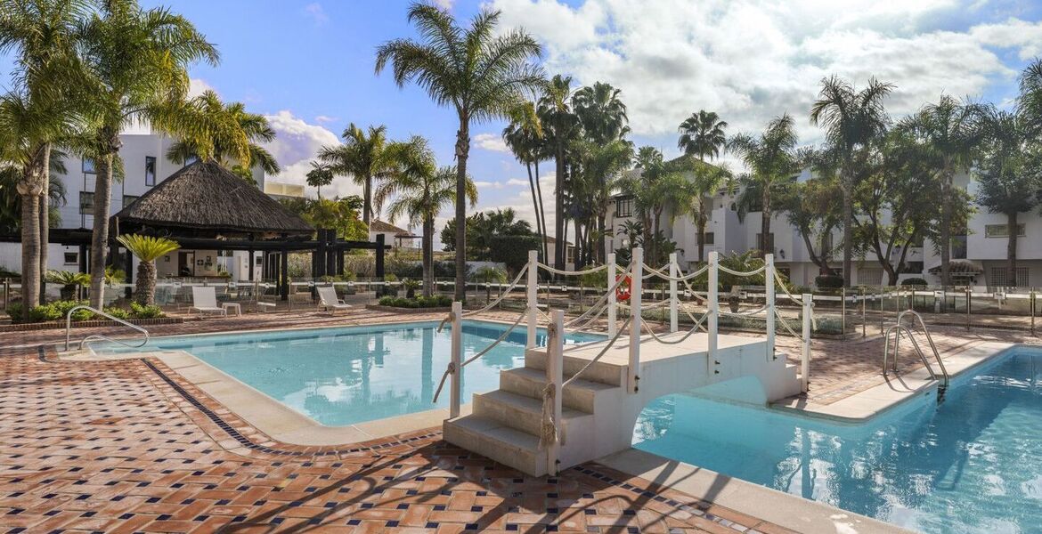 Роскошные Апартаменты в Puente Romano Beach Resort Марбелья