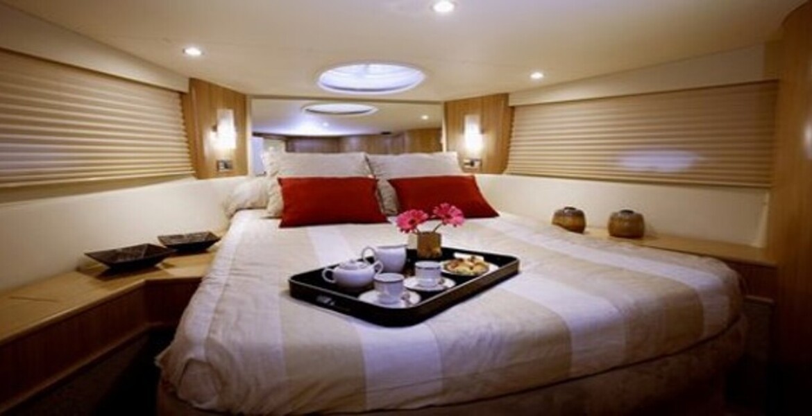 Яхта Rodman Flybridge 44 в аренду в Пуэрто Банус, Марбелья. 